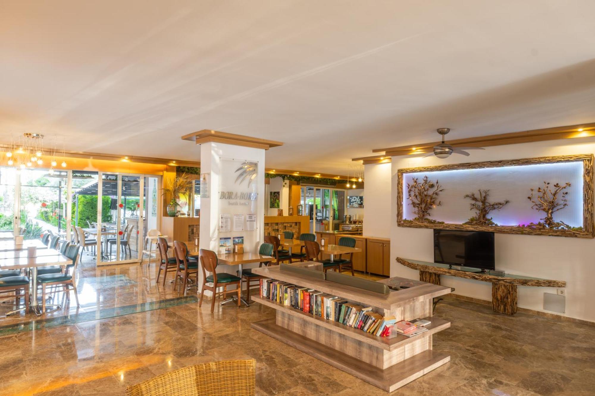 Bora Bora Butik Hotel Аланя Екстериор снимка