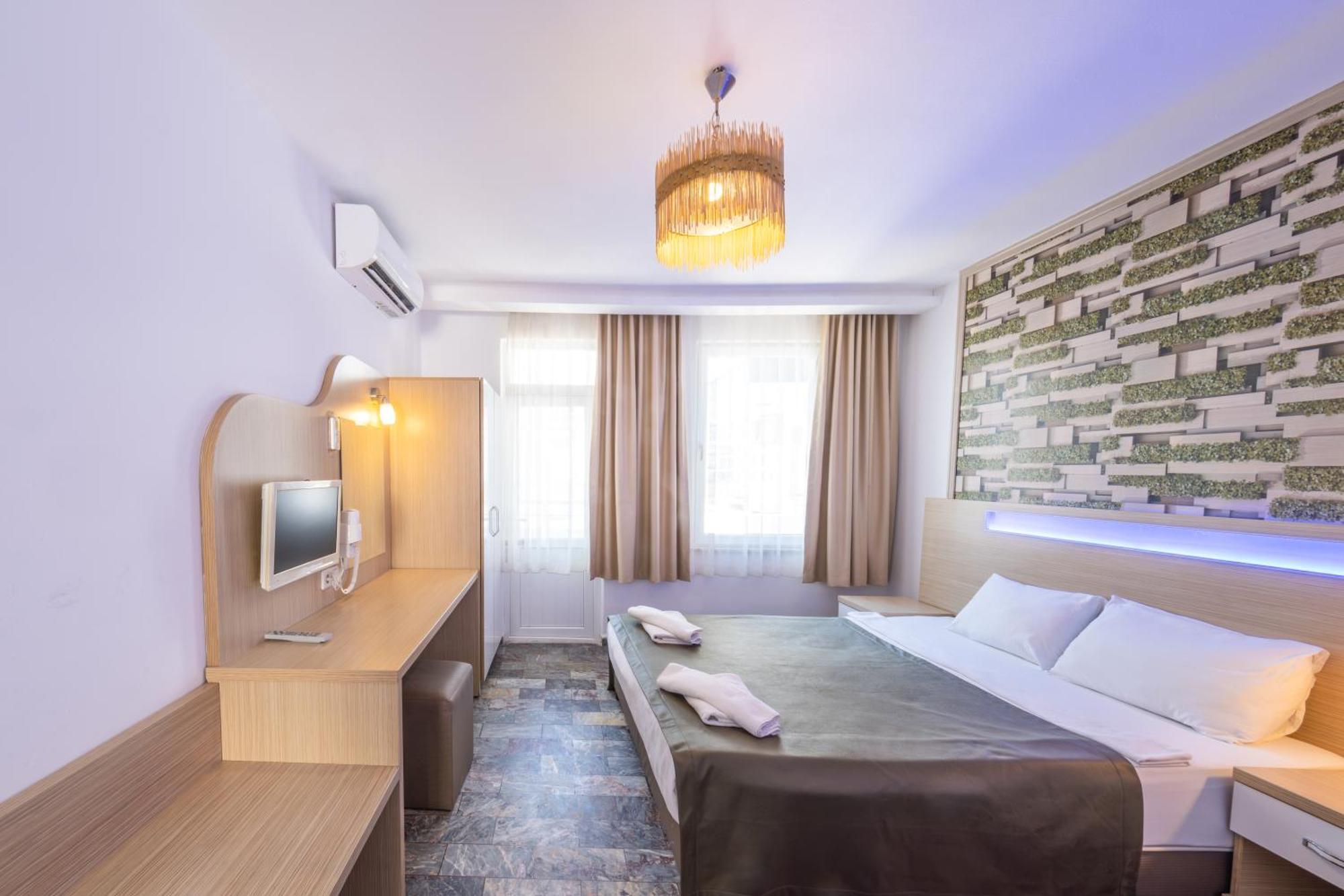 Bora Bora Butik Hotel Аланя Екстериор снимка